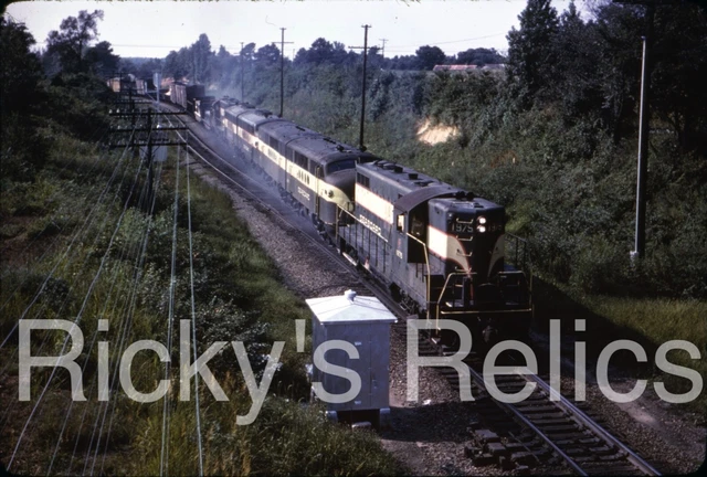 Duplicate Slide SAL #1975 EMD GP9 Seaboard Air Line 1960s Freight Action