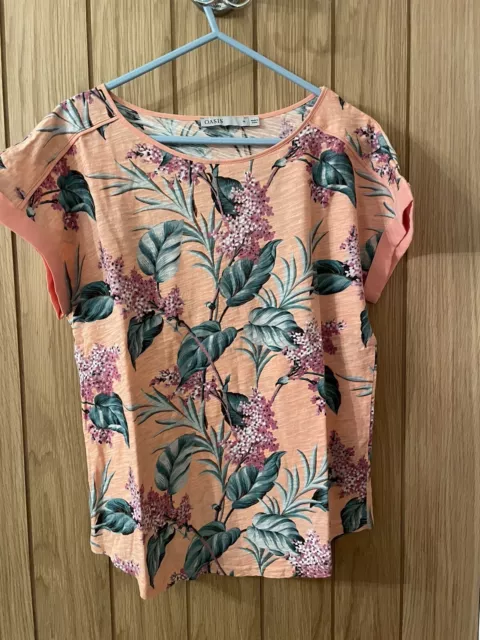 Ladies Top Oasis Floral Size Medium