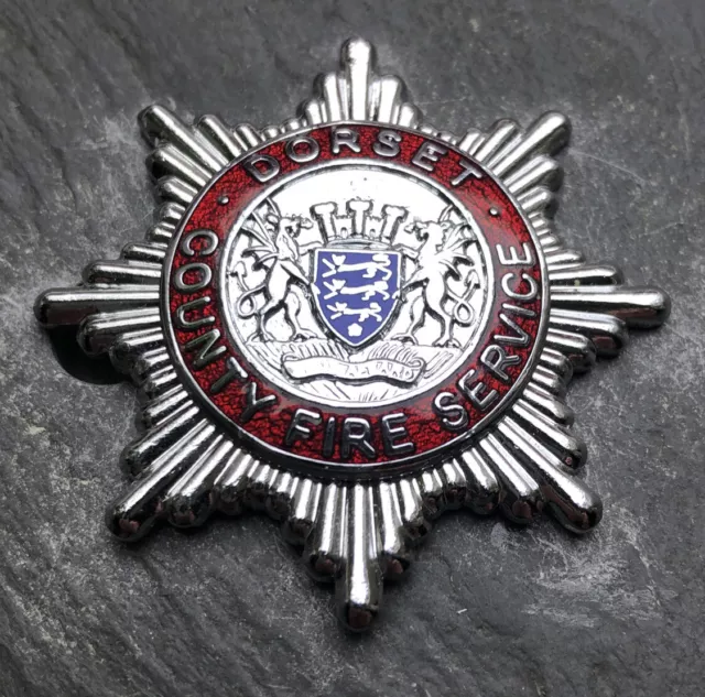 OBSOLETE DORSET FIRE SERVICE Cap Badge