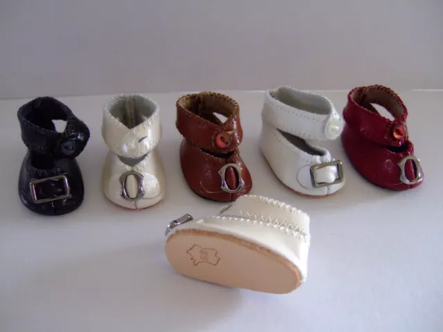 CHAUSSURES CUIR Taille 5 (4 cm) de POUPEE ancienne ou moderne  DOLL SHOES - GB