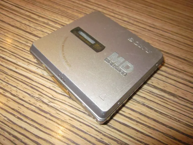 Sony MZ E35 Minidisc MD (092 )  Player