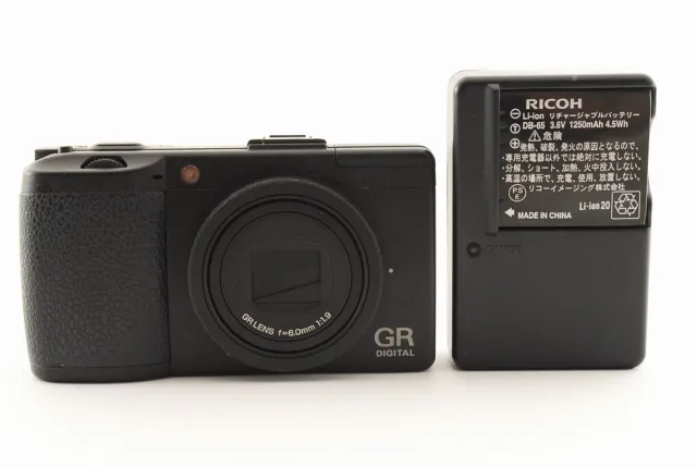 [Mint/460 Shots] Ricoh GR Digital III 10.0MP w/Battery, Charger #228