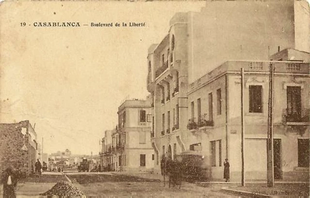 Cpa Maroc Casablanca Le Boulevard De La Liberte