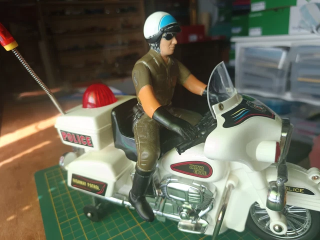 FIGURINE ACTION MAN Snowboard Raider vintage rétro années 90 EUR 11,36 - FR