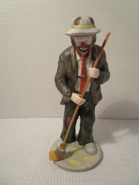 Vintage Flambro Emmett Kelly Jr  Collection Hobo Clown Sweeping w/Broom Figurine
