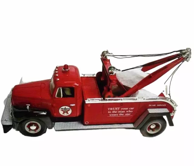 First Gear 1957 R-200 International Tow Truck new from box free shipping!