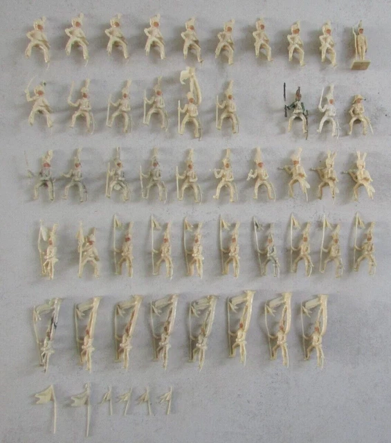 Lot Soldats Et Cavaliers Britains – Anglais Au Défilé, Plastique Peint (occasion, Casse)