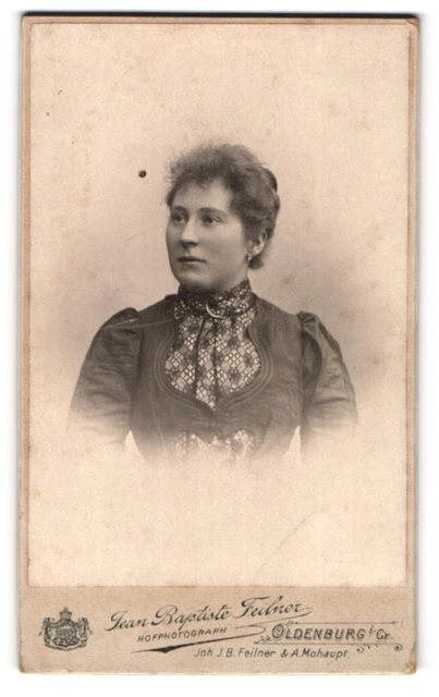 Fotografie Jean Baptiste Feilner, Oldenburg i. Gr., Rosenstr. 29, Portrait eleg