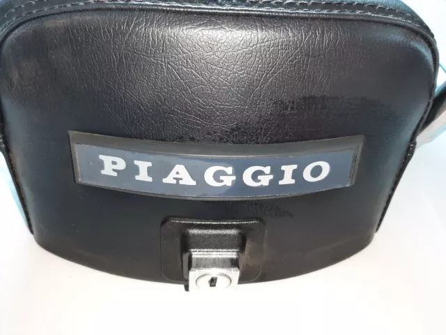 original Piaggio Sitzbank mit Haltegriff und Schlüssel Vespa PX80 PX125 PX200