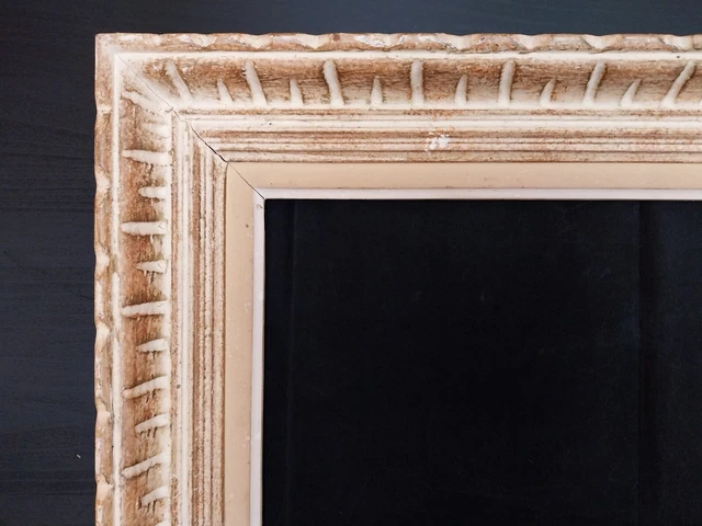 Cadre Photo En Bois Ancien - Dimensions 34 X 28 Cm (pour Photo 30 X 24 Cm), Occasion