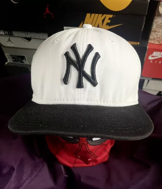 New Era NY YANKEES Snap Back Hat Embroidered 9Fifty Baseball Cap MLB White Black