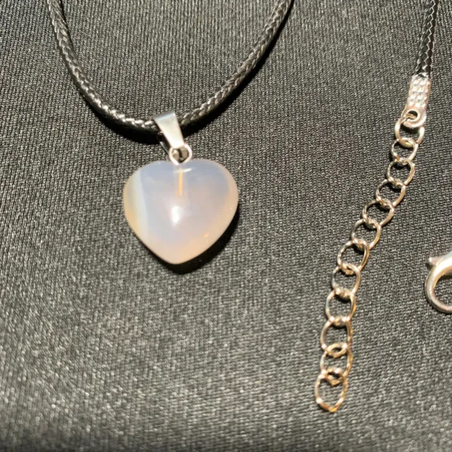 Quartz Heart Pendant Necklace Gemstone Natural Stone Crystal Chakra Healing