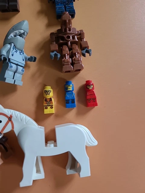 Lot De 43 Minifigures Lego 8