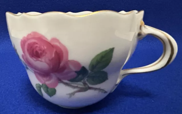 MEISSEN-Rote Rose Kaffeetasse mit Goldrand.Sehr gute Erhaltung.,neuwertig.