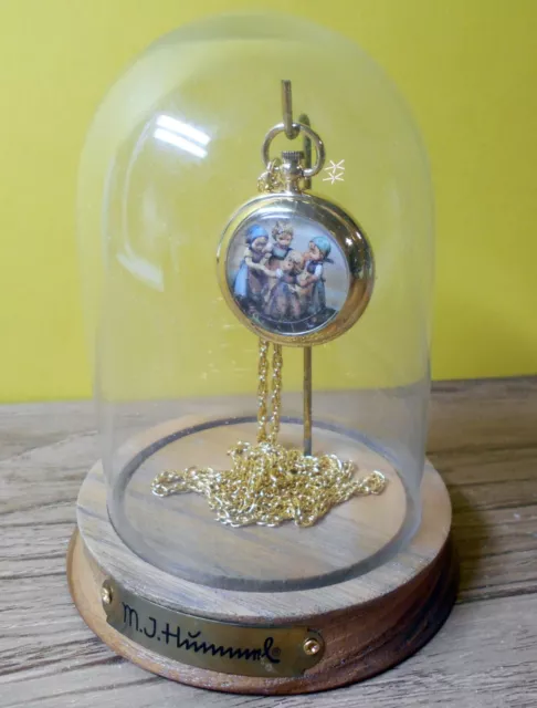 alte Hummel Figuren Taschenuhr "Ring Around the Rosie" mit Vitrine