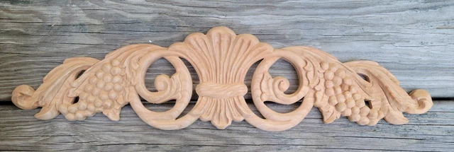 Aplique de madera adorno de corona de cereza. "Colección Vineyards 20""x5"" X 5/8"