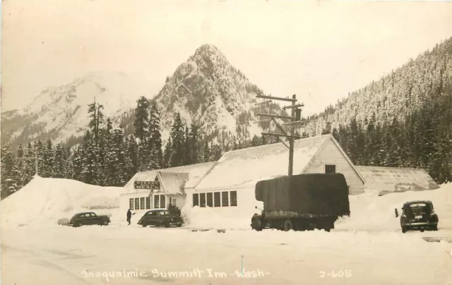 Autos 1940s Winter Snoqaulmie Washington Summit Inn RPPC real photo 4113