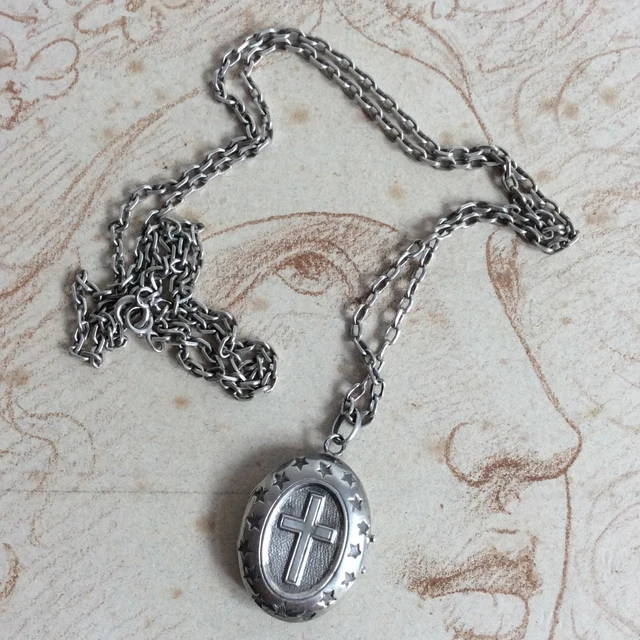 Pendentif croix celtique en verre dichroïque bleu
