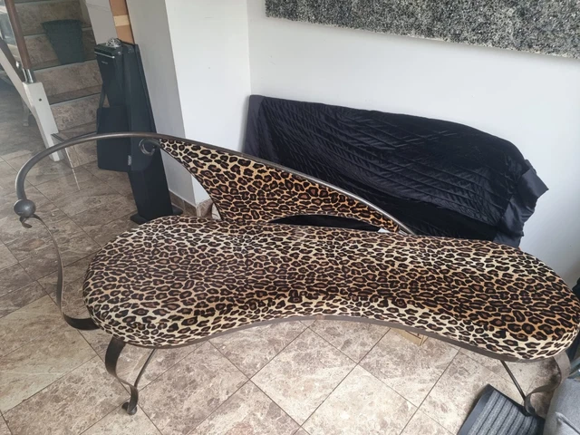 Antique Chaise Longue - LEOPARD