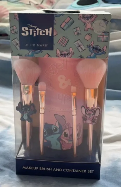 Disney Stitch Make Up Brushes And Case Set