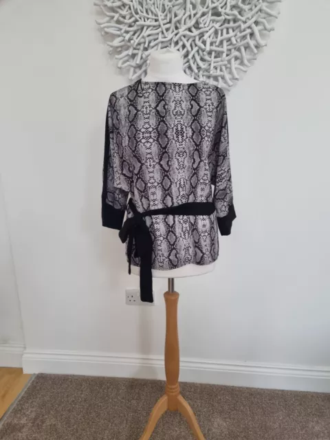 Lipsy Top. Tunic. Black Grey. Size 8. Loose Fit. NEW NO TAG