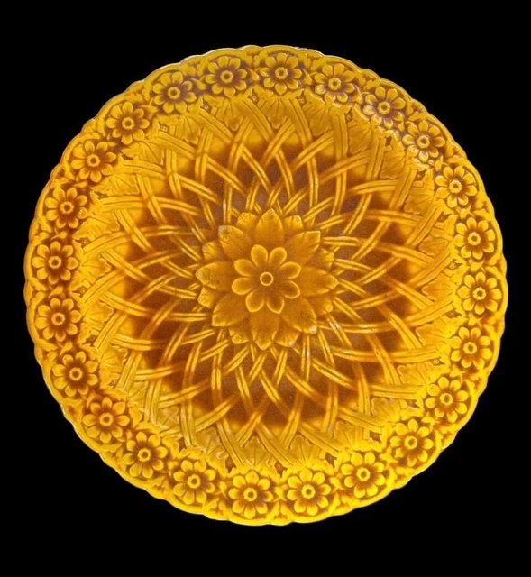 Antique Minton Victorian Majolica Flower Basket Weave Plate circa 1891 Antique Minton Victorian Majolica Flower Basket Weave Plate circa 1891