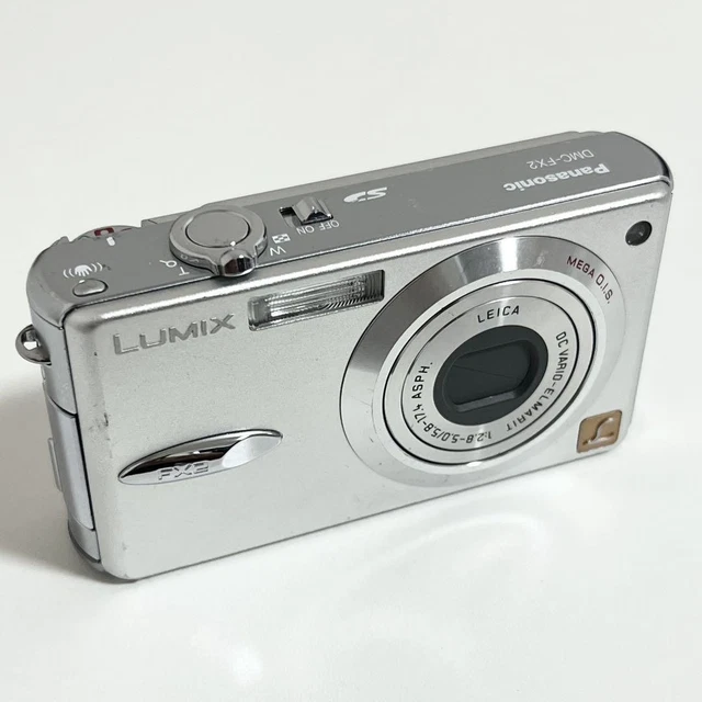 PANASONIC LUMIX FX2 Compact Digital Camera Silver Used