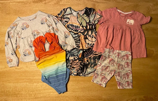 Summer bundle of girls clothes aged 3-4 years - 5 items included