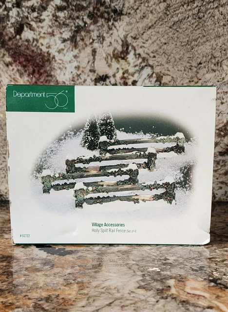 DEPT 56 HOLLY SPLIT RAIL FENCE SET OF 4 VILLAGE ACCESSORIES #52722 with BOX