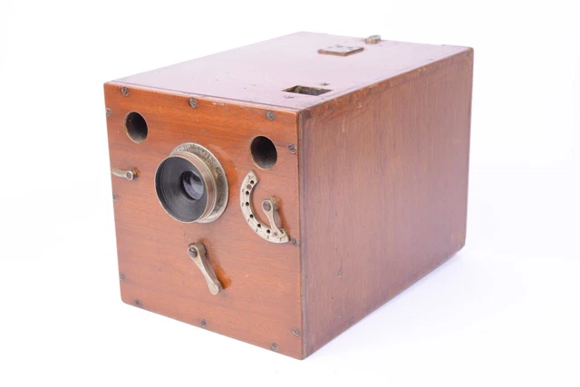 Device Photographic Detective Velocigraphe For Hermagis. Form 3 1/2x4 11/16in