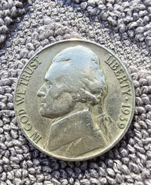 1939 Jefferson Nickel No Mint Mark Circulated Coins.  Nice Coloring.