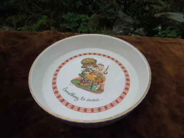 Vintage Crown Devon - Bonnie Bonnets - Fluted Edge Flan Pie Dish - Raphael Tuck
