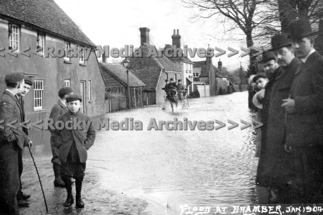 Swq-41 Hochwasserszene, Bramber Nr Steyning, Sussex. Foto
