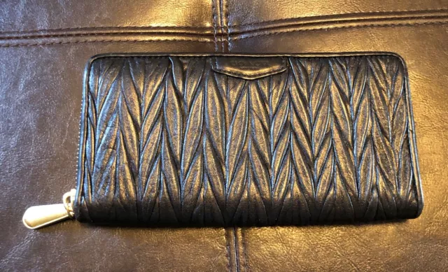 Coach Zip Around Accordion Wallet Black Gathered Leather Design EUC! Rare