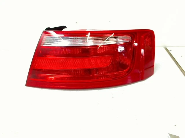 Feu Arrière Droit Pour Audi A4 Avant 8K B8 - Référence 8K9945096 D'occasion