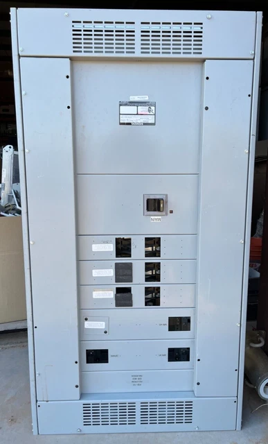 Siemens P4 P4E60Jx400Ebs 400A 480Y/277V 3Ph 4W Panelboard