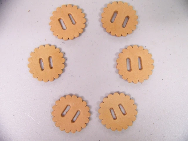 Rosetas festoneadas de cuero ranurado reparación de silla de montar tack de caballo diapositiva de 1-3/4".