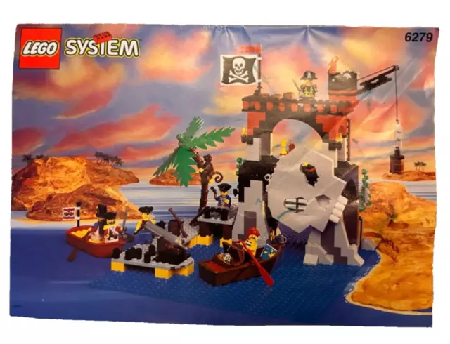 LEGO Pirate set 6279 - Skull Island from 1995; 100% complete with instructions