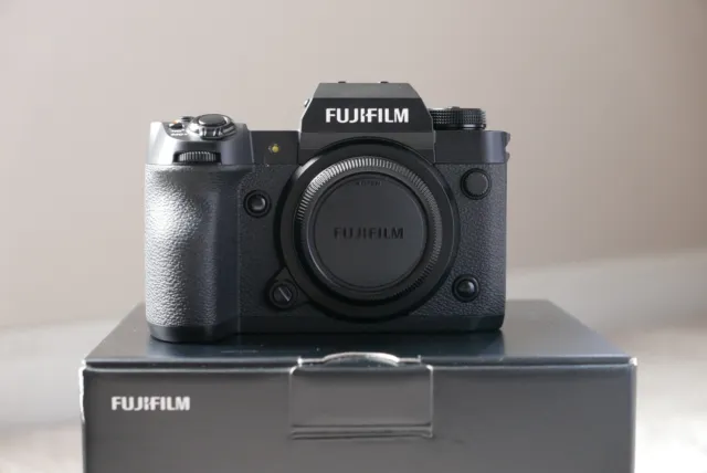 Fujifilm X-H2 40.0MP Mirrorless Camera - Black (Body Only)