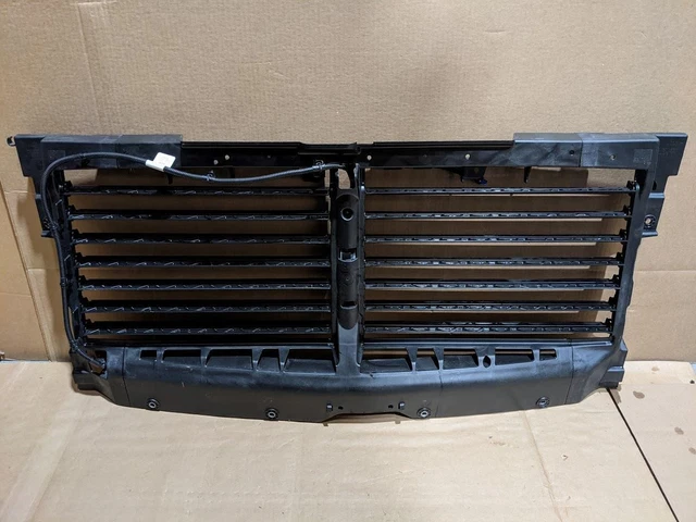 OEM 2020 GMC Sierra 2500/3500HD Denali Front Shutter Grille 84375398 / 259986636