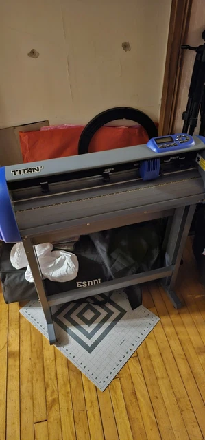 USCutter EB-USCTITAN28-2-NEW 28in. Titan 2 Vinyl Cutter/Plotter with Stand...