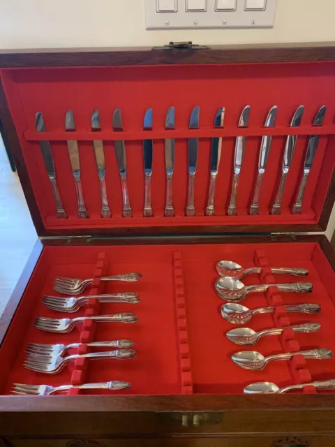 Vintage set Rogers Bros. First Love Silverplate Flatware 65 pieces - no chest