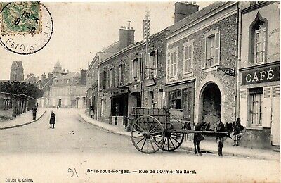 CPA Briis sous Forge (91 Essonne), animée, rue de l'Orme Maillard, années 1900