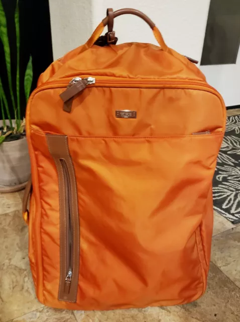 Tumi Voyageur 2-Wheel Nylon Carry-on Luggage Tangerine Luggage Tag Luxury