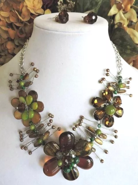 RUNWAY Flower Floral Crystal Glass Statement Necklace & Earrings Set NWOT