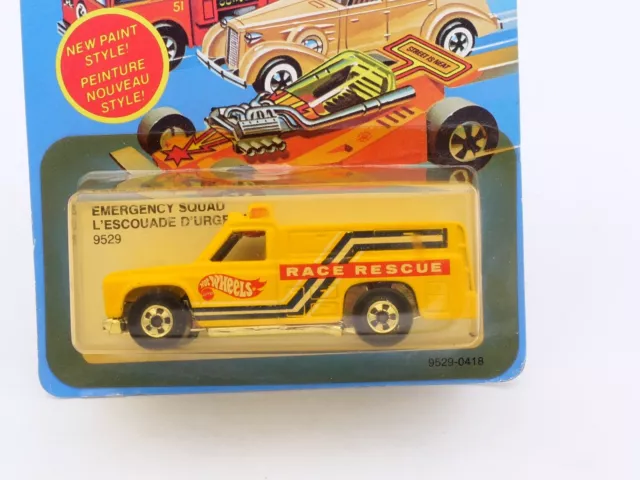 Hot Wheels #9529 Voiture Ambulance Emergency Squad En Blister France 2