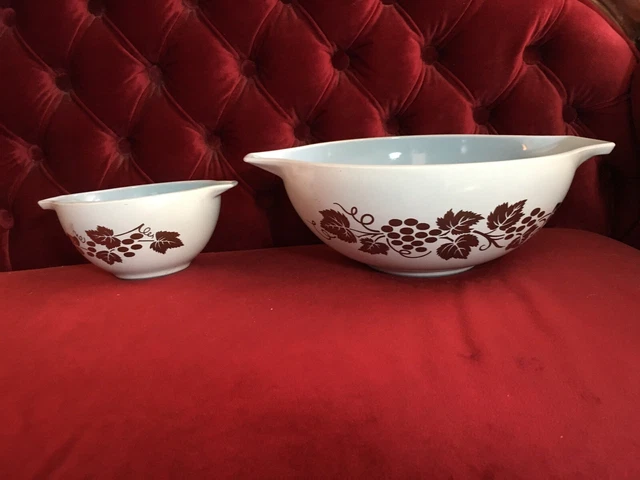 Two Piece Vintage Pyrex Bowl Set Chip And Dip Golden Grapes w/ Blue Interior Two Piece Vintage Pyrex Bowl Set Chip And Dip Golden Grapes w/ Blue Interior