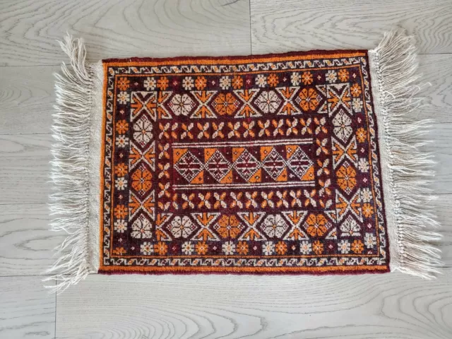 Turkish Wool Small Area Rug, Hand Knotted, 1'6" x 2' excluding fringe edges