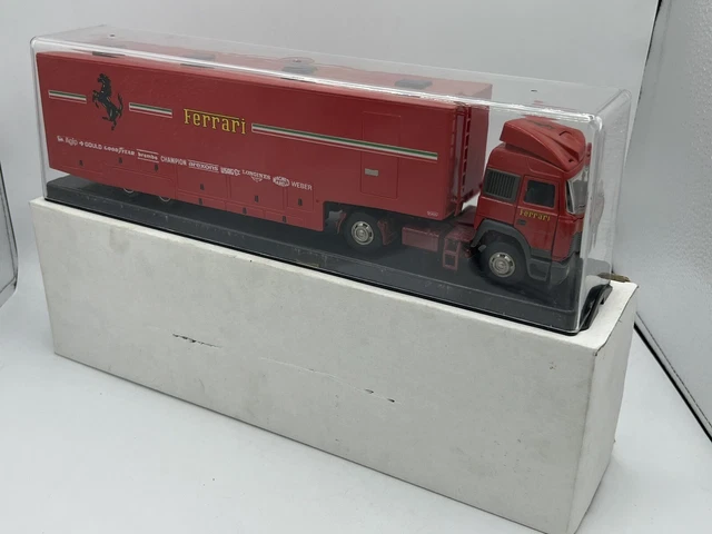 Camion Jouet Winross Mack - Décoré Aux Couleurs D'Alan Kulwicki Hooters - Échelle 1:64 - Avec Remorque - Occasion Avec Boîte