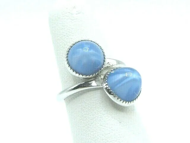 TOO BLUE Faux Star Sapphire Duet Ring in Silvertone Sarah Coventry 1968